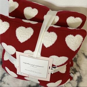 Cupcakes & Cashmere throw pillow covers